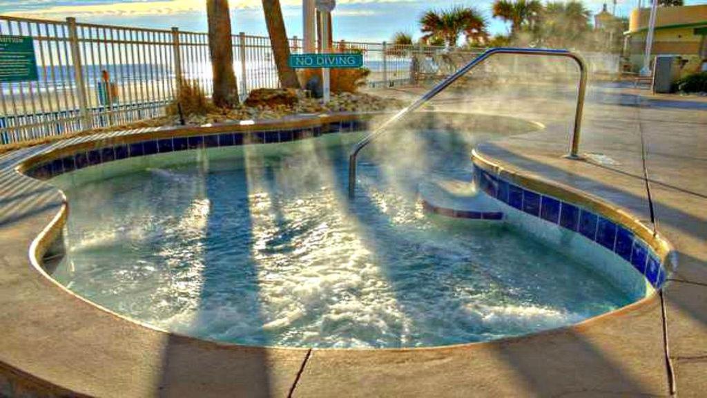 1 Bedroom Direct Oceanfront Condo Wyndham Ocean Walk Resort - Daytona Funland 703 Daytona Beach Extérieur photo